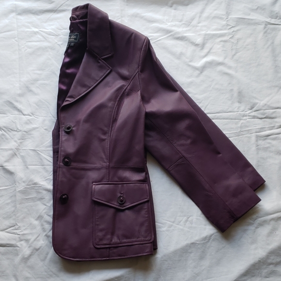 Coat - Picture 2 of 2